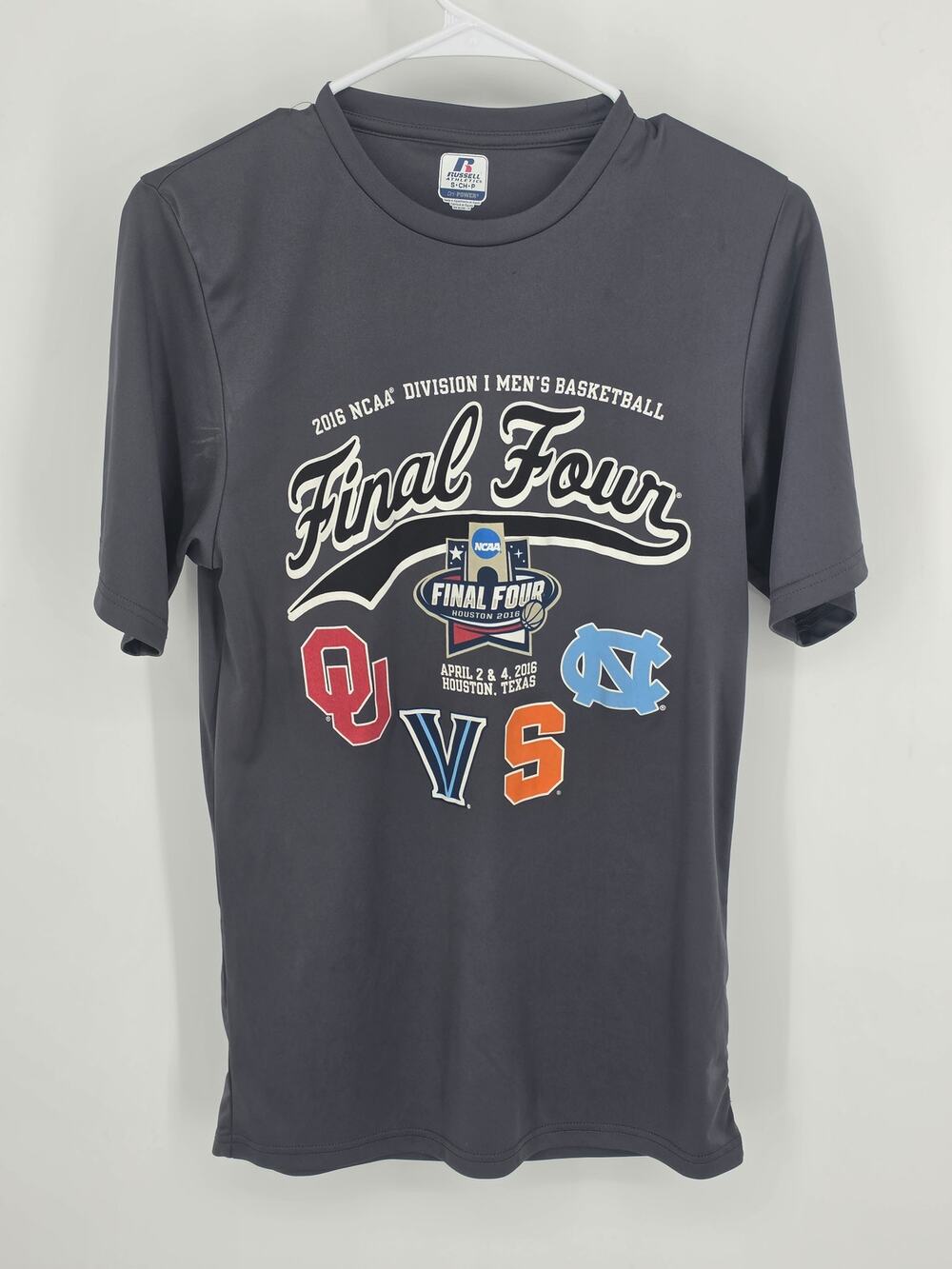 2016 Russell athletics size small 2016 NCAA men's basketball final 4 t-shirt